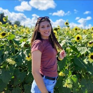 Meet your Posher, Michaela